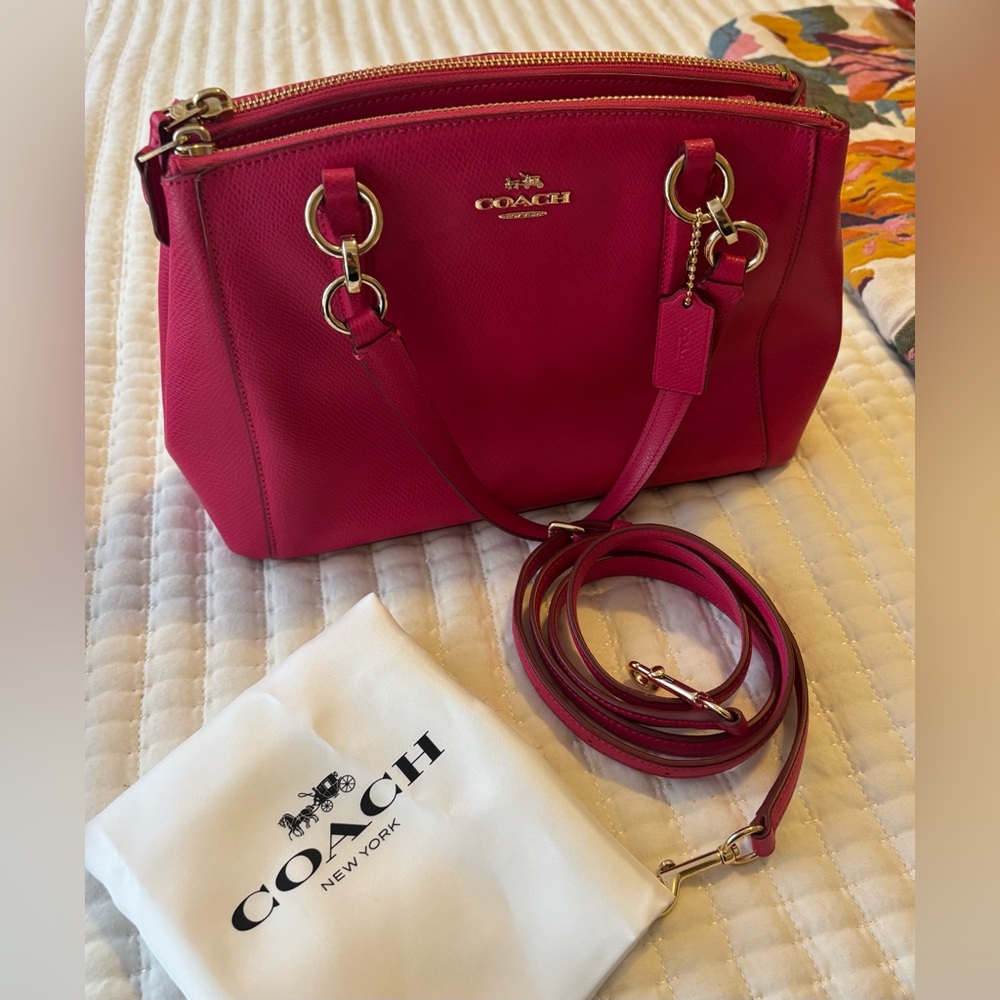 Reposh: EUC Coach Hot Pink Christie Carryall Crossbody/Shoulder Bag 👛 💕